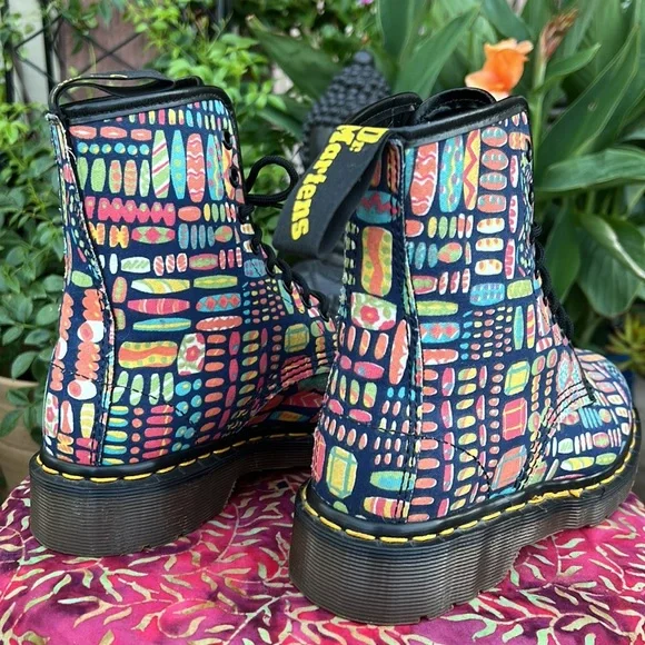 🏴󠁧󠁢󠁥󠁮󠁧󠁿 Dr. Martens MIE Vintage Multicolor Floral Boots UK 4 - Picture 12 of 17